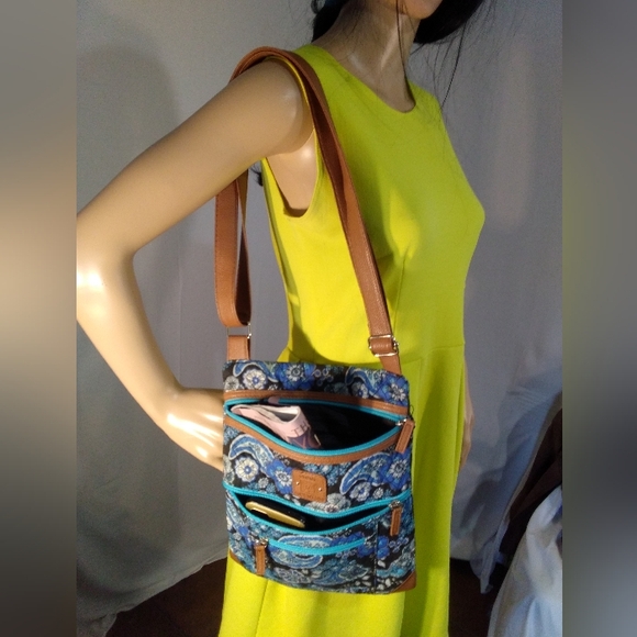 Stone Mountain Mini Shoulder Tote in Blue Plaisley - Picture 4 of 11